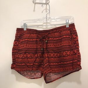 Old Navy Pattern Shorts (Size M) (Red)